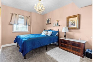 4 多间卧室、办公桌、熨斗/熨衣板、WiFi