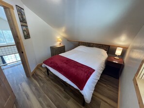 2 bedrooms, WiFi, bed sheets - Soldotna Kenai Moose Lane Cottages # 3  Central to Kenai and Soldotna. (Soldotna)