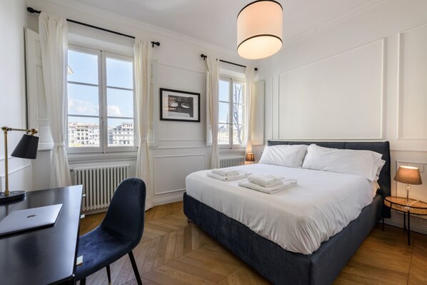 1 bedroom, desk, iron/ironing board, WiFi