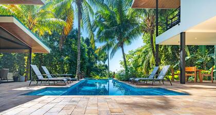 Unique and Cozy Design in the Jungle- 3 homes in one!