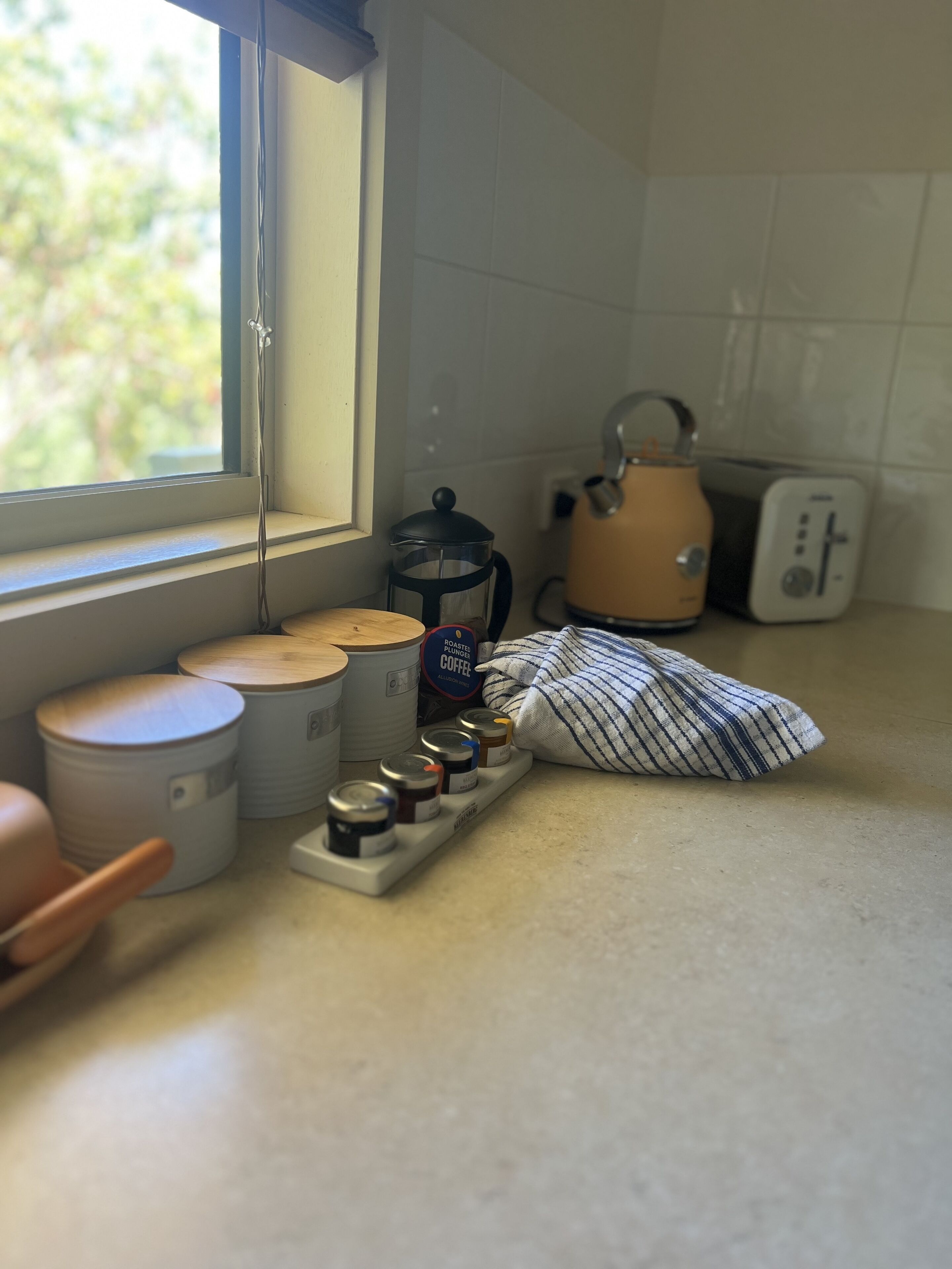 Allusion Farmstay & Vineyard - Unit 2 - Pets negotiable