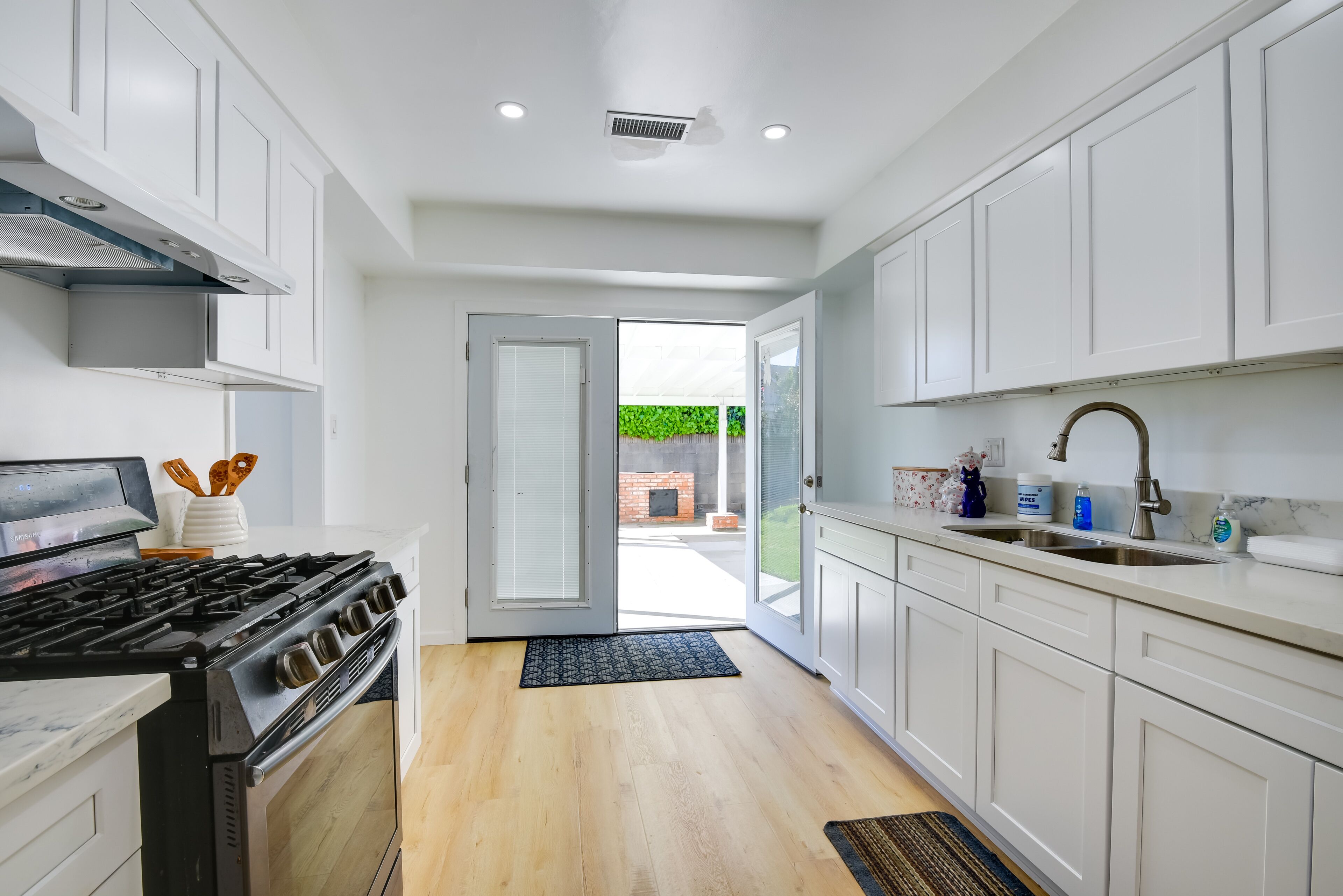 Pico Rivera Vacation Rental ~ 20 Mi to Disney