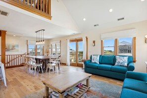 TV, table football - Cedar Sandcastle*semi-oceanfront*Hot Tub*Foosball (Nags Head)