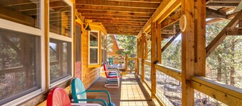 Family Cabin Hiking, Biking, Skiing and Hunting!