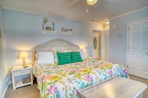 4 bedrooms, free WiFi, bed sheets
