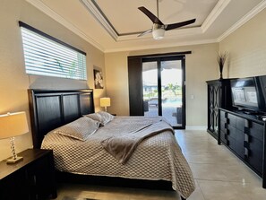 4 habitaciones, escritorio, tabla de planchar con plancha y wifi gratis 