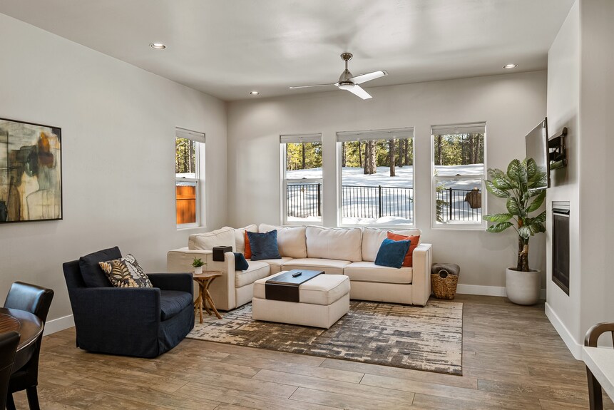 Pinnacle Pines | Forest Views | Modern Home With Ev Charger | Direct Trail Access - Flagstaff, AZ