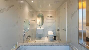 Premium Suite Spa | Vasca idromassaggio privata