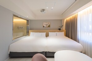 Family Villard Suite Twin | Premium bedding, down duvets, Tempur-Pedic beds, in-room safe - Asherah Villard Aqua Business Hotel (Gimhae)