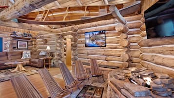 TV, fireplace, stereo