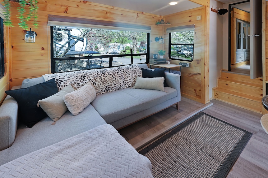 Modern Waterfront Rv For Your Home Away From Home! - Tennessee