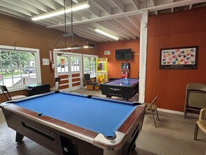 Spielezimmer