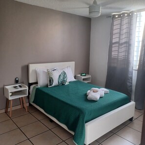 3 soverom, strykejern/-brett, wi-fi (inkludert) og sengetøy