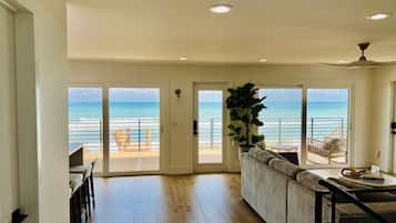 TV connectée, jeux vidéo, chaßne hi-fi