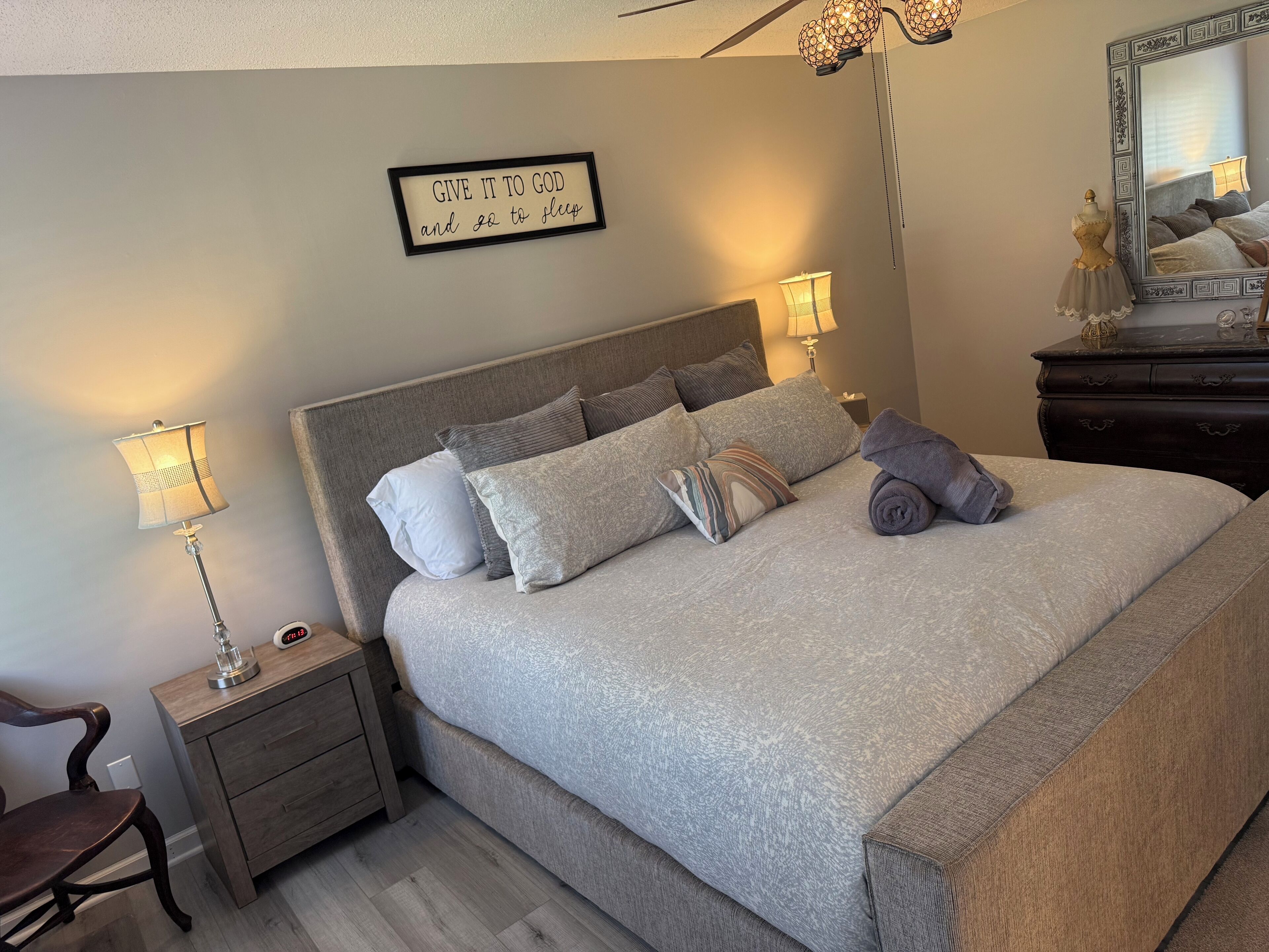 3 bedrooms, in-room safe, iron/ironing board, free WiFi