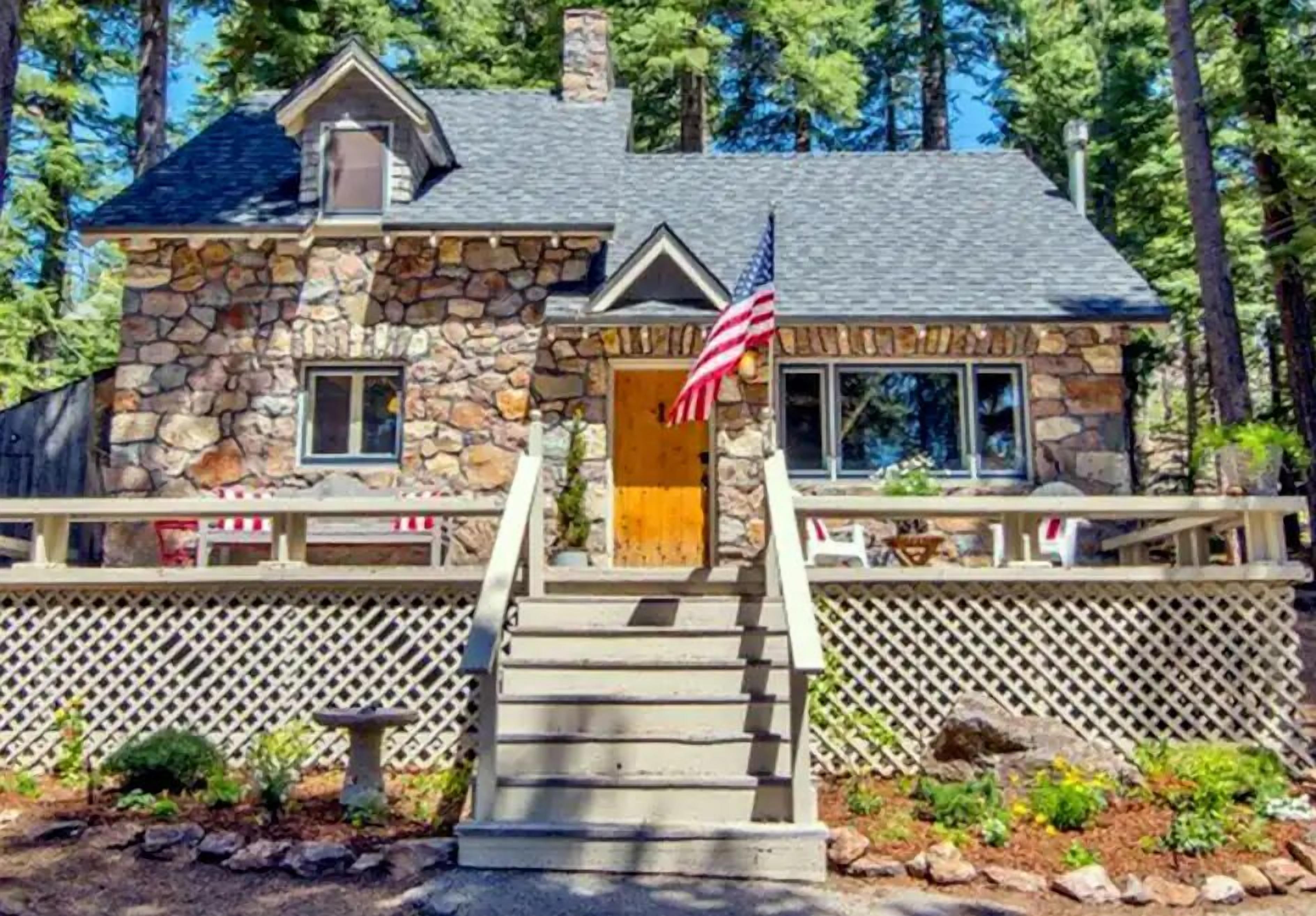 Beautiful Stone Cottage in Tahoe City