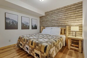 2 室のベッドルーム、デスク、アイロン / アイロン台、WiFi (無料)