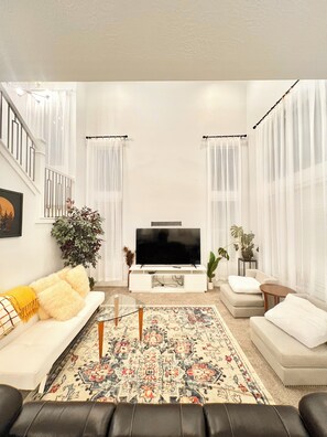 Smart TV - NEW Stylish 4 Bed 3.5 Bath 2 Car Garage House with Mountain View in Lehi Utah (Lehi)