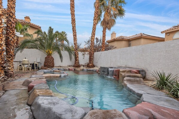 Outdoor pool, a heated pool