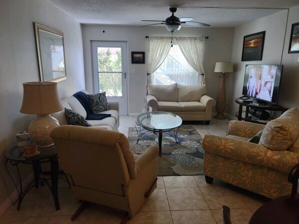 Living area - Waterfront Condo — Watch Rocket Launch NASA-SpaceX (Titusville)