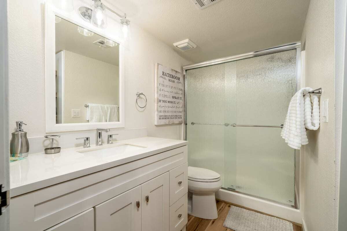 New! Barefoot Villa with a Heated Pool & Spa