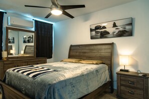 3 bedrooms, desk, iron/ironing board, free WiFi - Experience the beauty of Puerto Rico at Zebra House! (Fajardo)