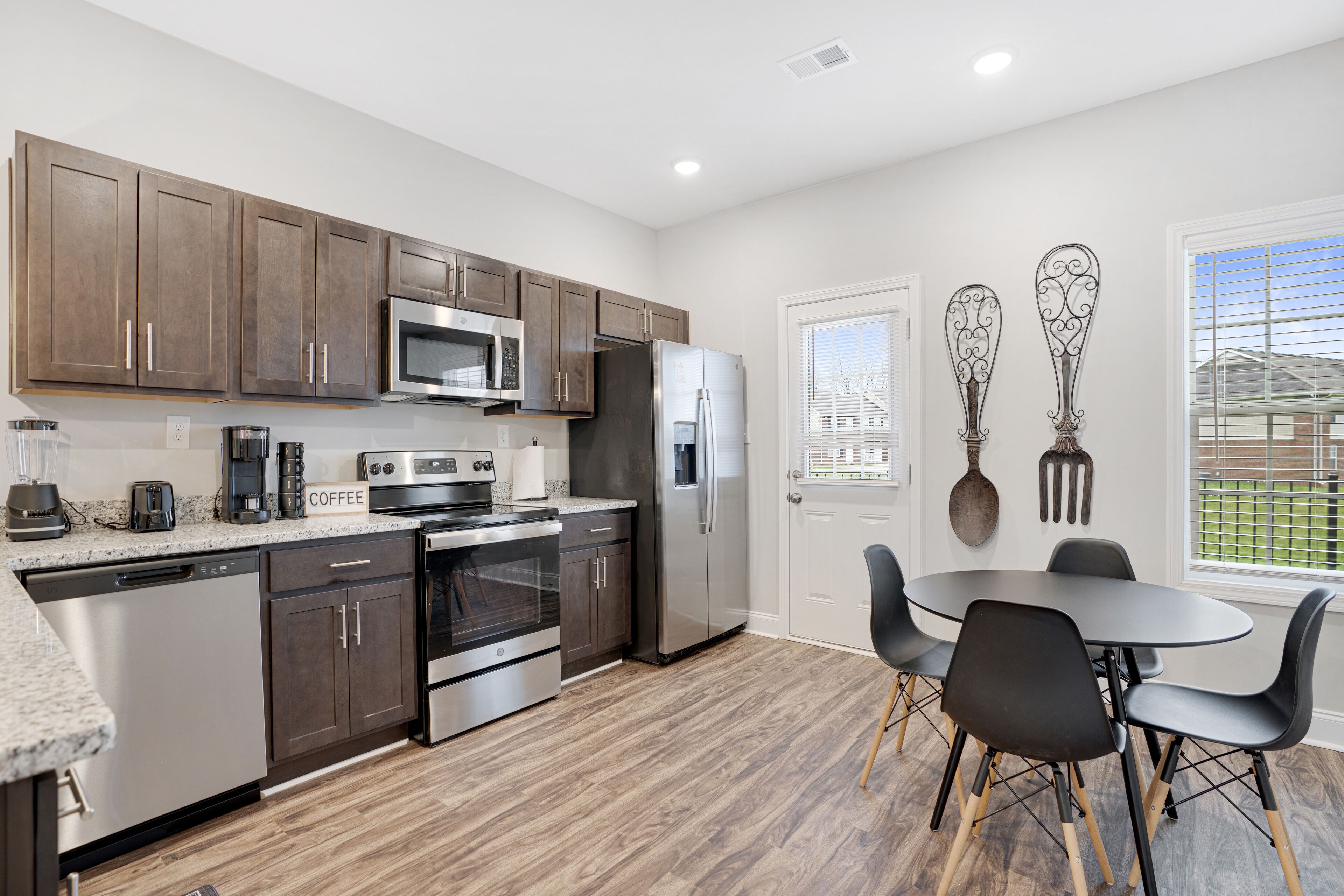 Luxurious Condo/Townhouse