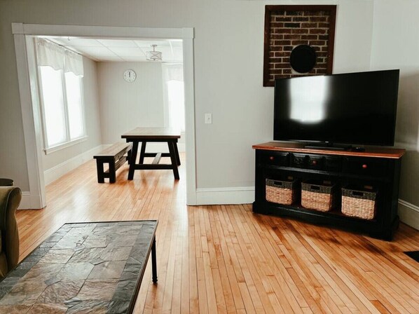 TV - House Conveniently Located Near Downtown Bangor (Brewer)