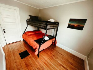 Desk, iron/ironing board, travel crib, WiFi - House Conveniently Located Near Downtown Bangor (Brewer)