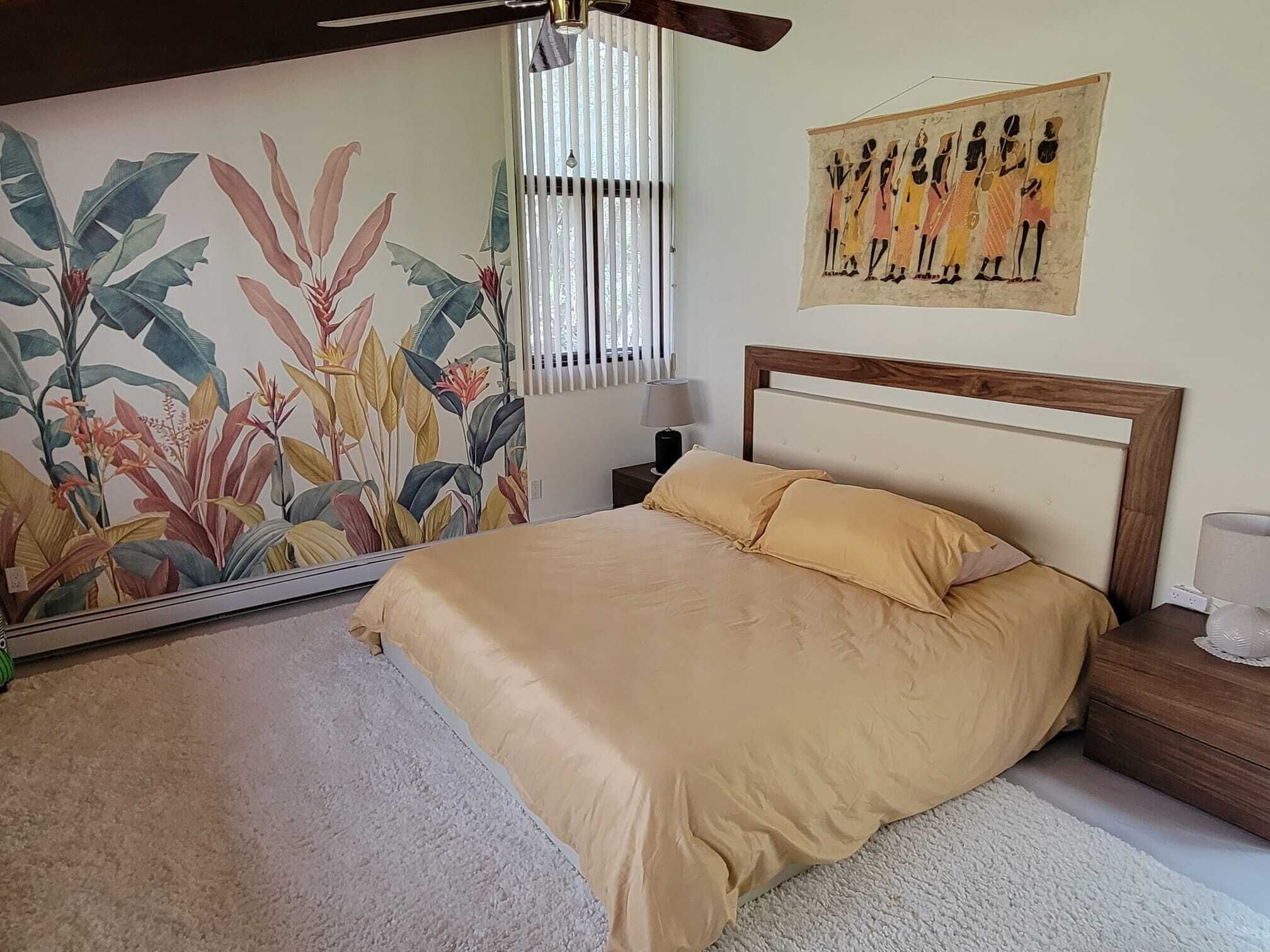 House in the woods at a stone’s throw from NYC