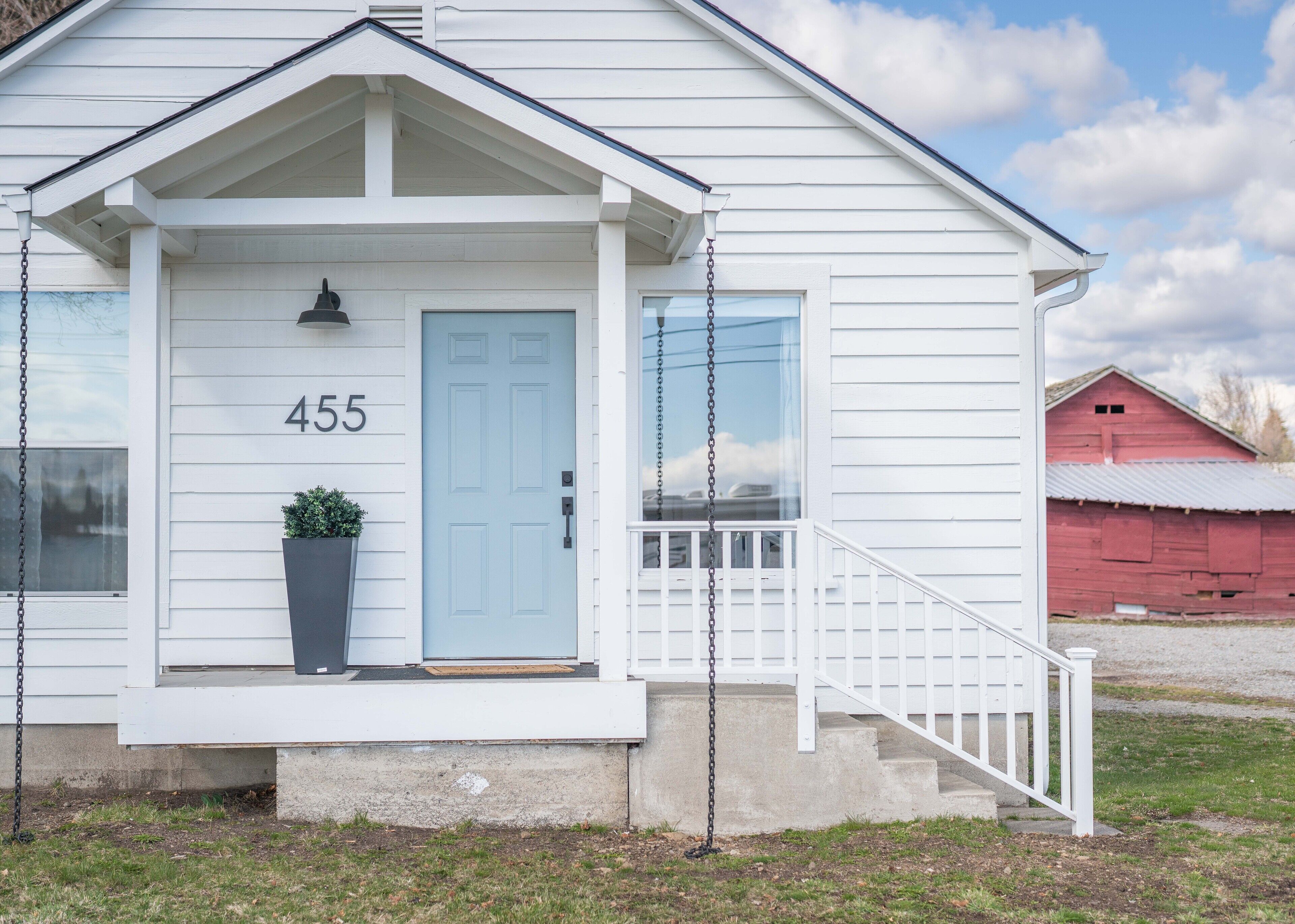 The Crooked Barn Farm