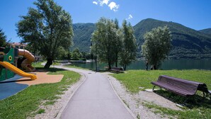 Unclassified image, 4 of 19, button - Porto Letizia Paganini 4, Porlezza, Italy (Porlezza)