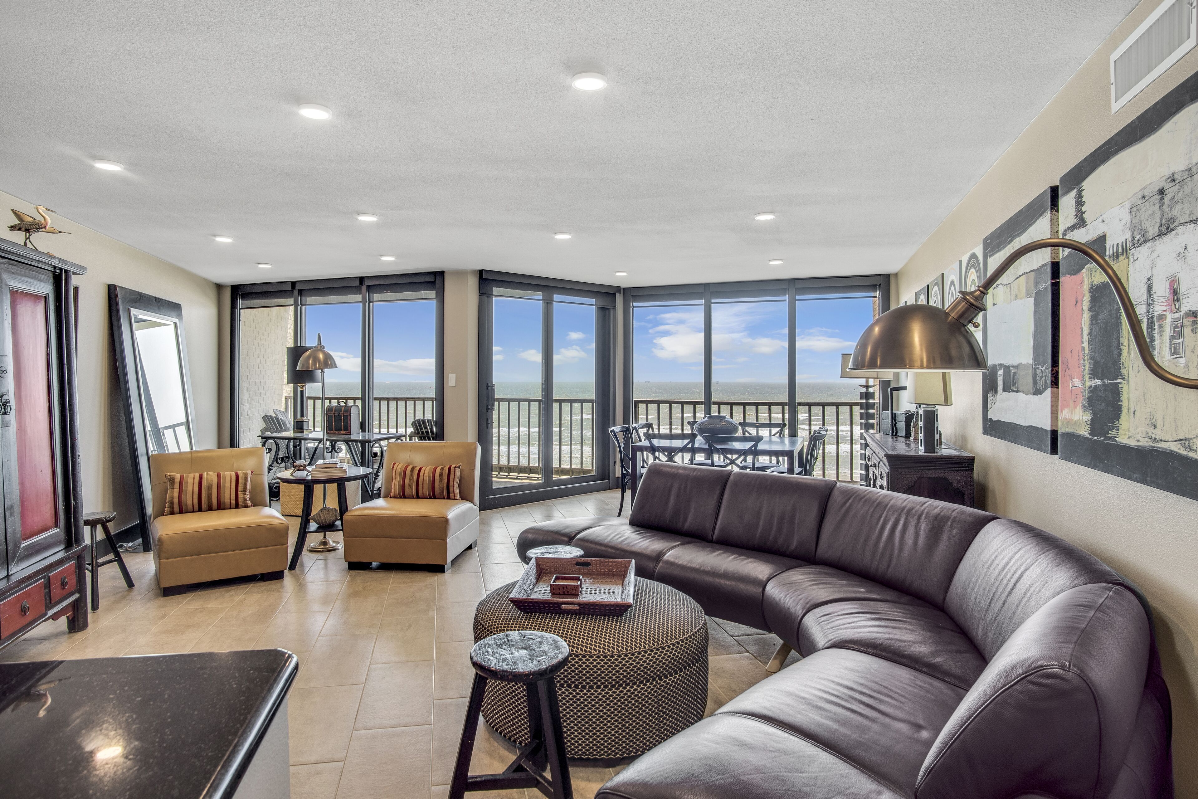 Smart TV, table tennis