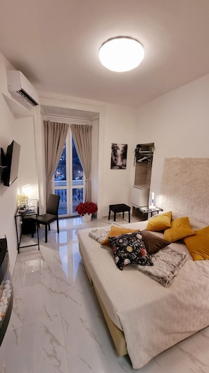 Deluxe Double Room, Monument View - Casa Storica 5 Giornate (Milan)