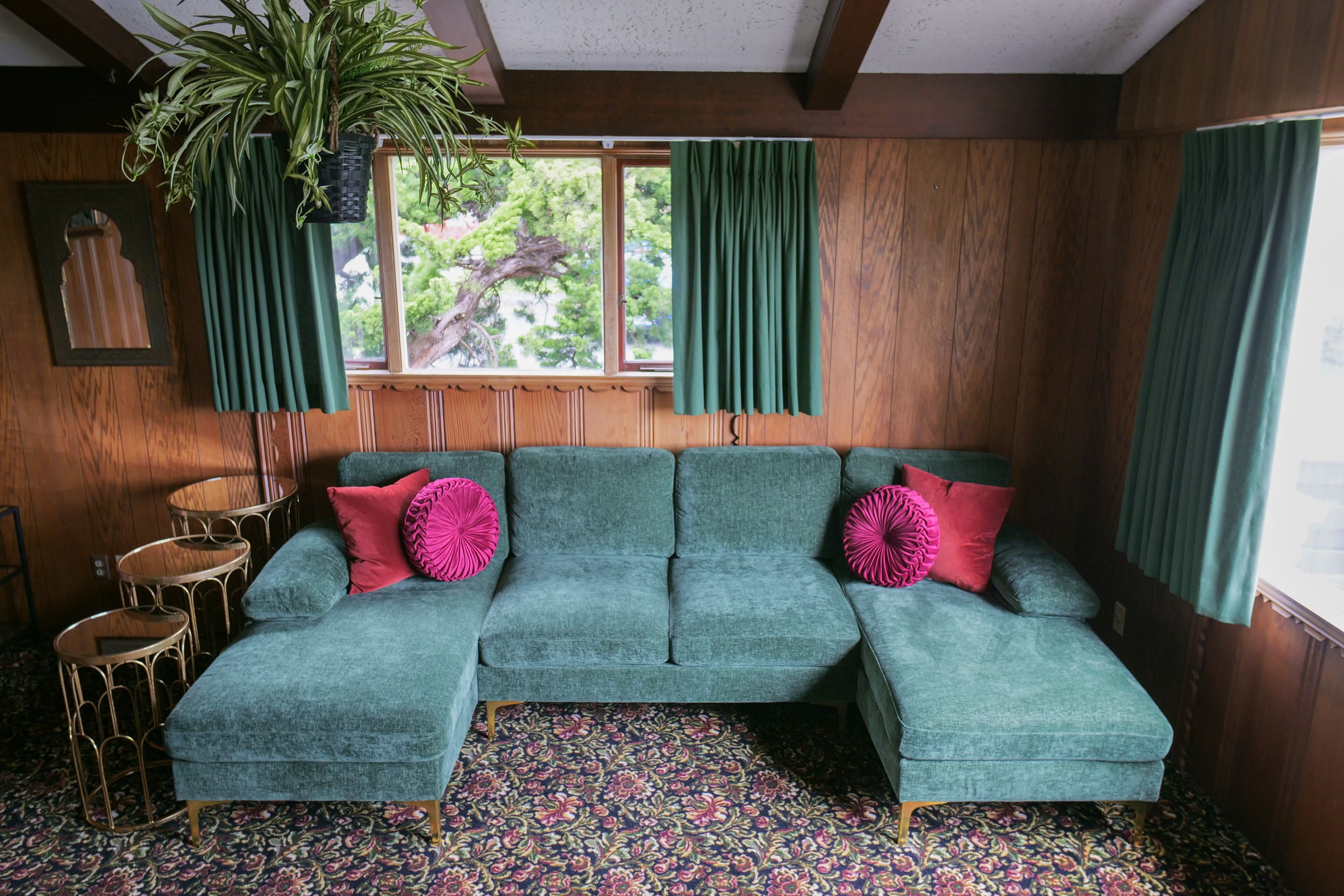 Eureka House With Hot Tub