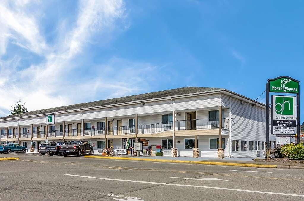 Relaxing Stay! Free Parking and Breakfast, Pets Allowed, Near Peels Slough!