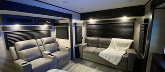 Tranquil, Relaxing Country Setting - 1BR RV