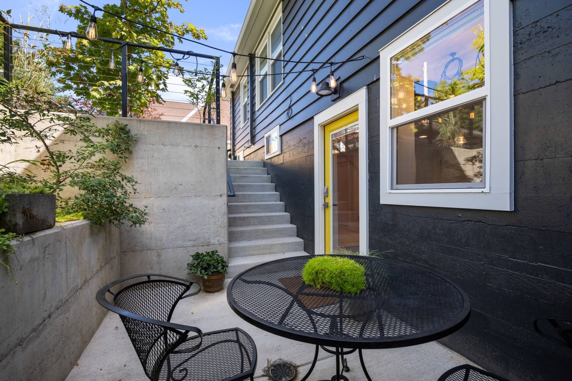 Bright and Fun Modern Vibe, New Decor and Furnishing Throughout, Four Blocks 2 Alberta Arts District