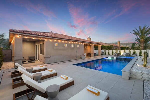 Outdoor pool, a heated pool