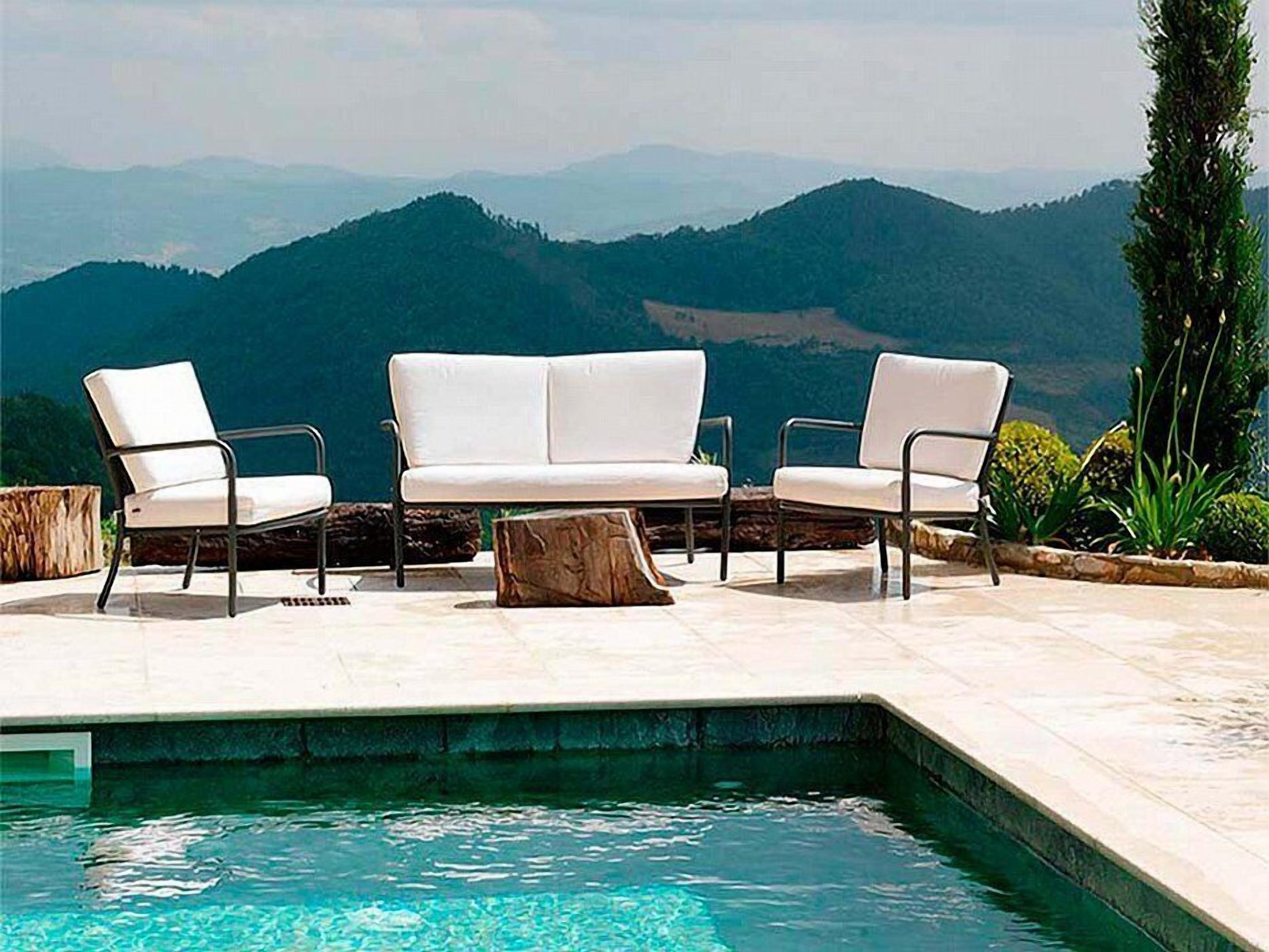 Villa del Marchese: An elegant four-story ancient house located in a characteristic village, with Free WI-FI.