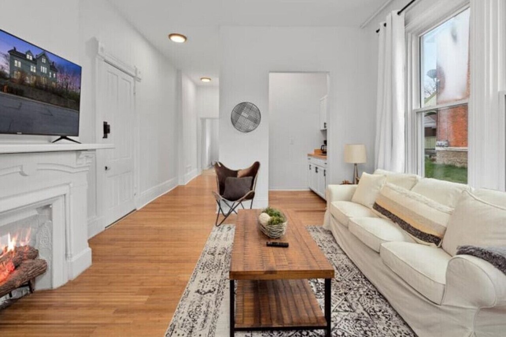 Cozy 1BR Near Zoo, UC, OTR, Downtown