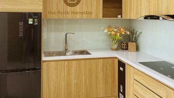 ダイニングテーブル