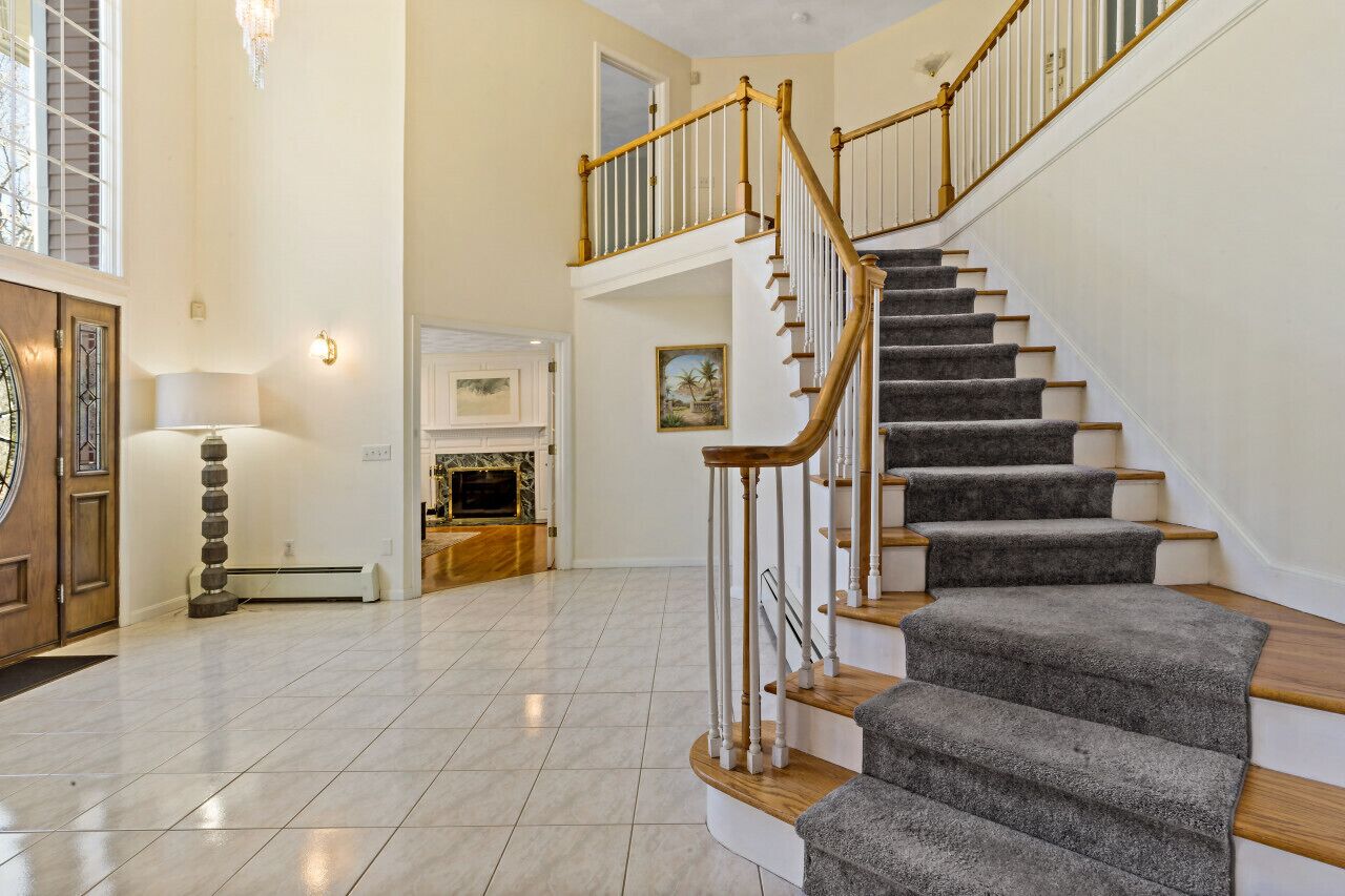 Entire Saunderstown Home with Pool