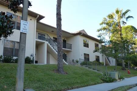 Tarpon Springs Condo