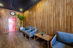 Elevator - DEJAVU 2.0 HOTEL LABUAN BAJO KOMODO (Labuan Bajo)