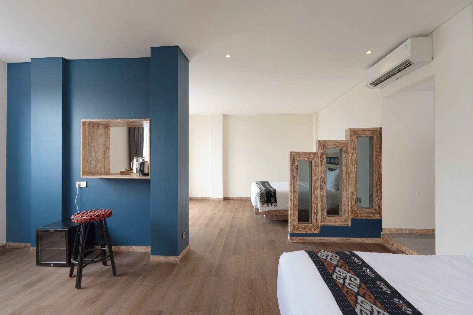 Familien-Suite (101) | Hochwertige Bettwaren, Betten mit Memory-Foam-Matratzen, Minibar