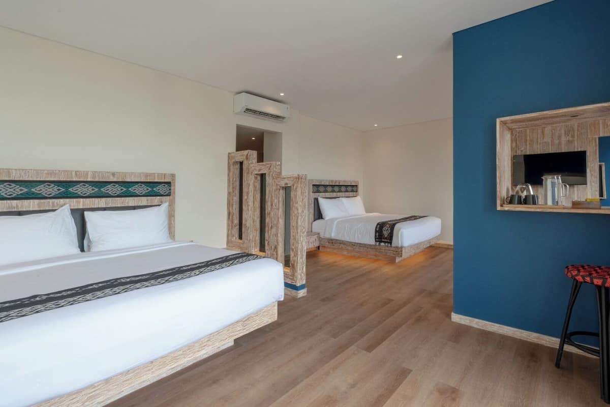 Family Suite (101) | Premium bedding, memory foam beds, minibar, in-room safe