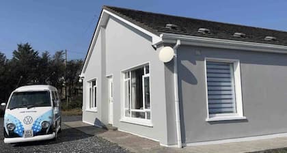 “Achill Island Escape” Beach Cottage with Seaviews in Keel Achill Island.