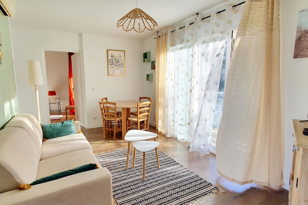 Appt Lagord with swimming pool 5min from the beaches and the city center of La Rochelle