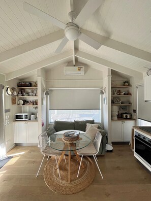 Interior - Gumnut Cottage Gippsland | Mountain Views & King Bed (Seaton)